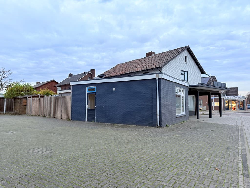 Bedrijfspand foto 4