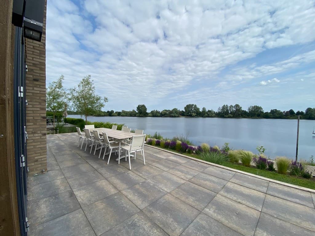Vakantiepark aan de Maas foto 5