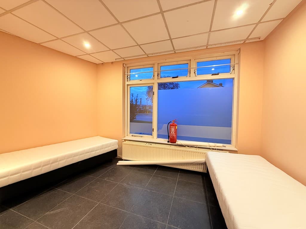 Bedrijfspand foto 25