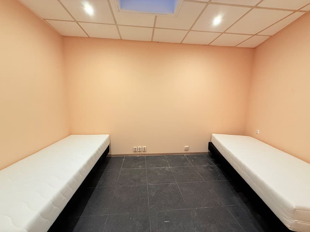 Bedrijfspand foto 24