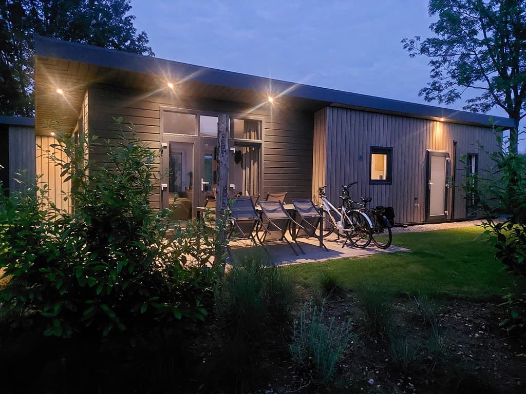 Camping / Jachthaven Heerewaarden foto 5