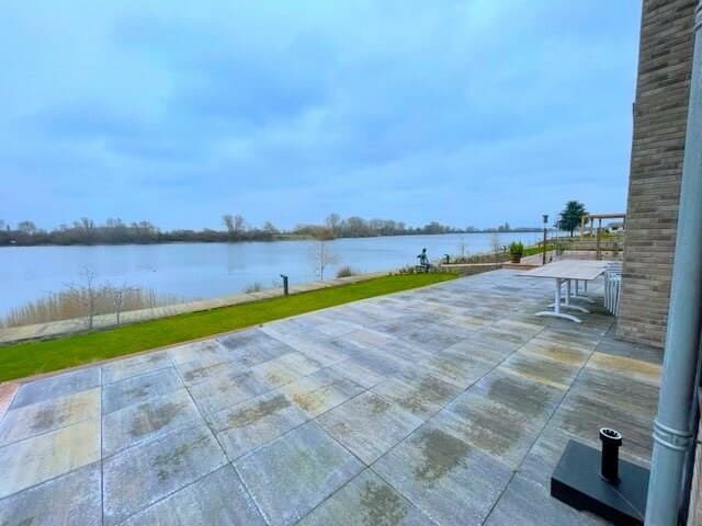 Vakantiepark aan de Maas foto 3
