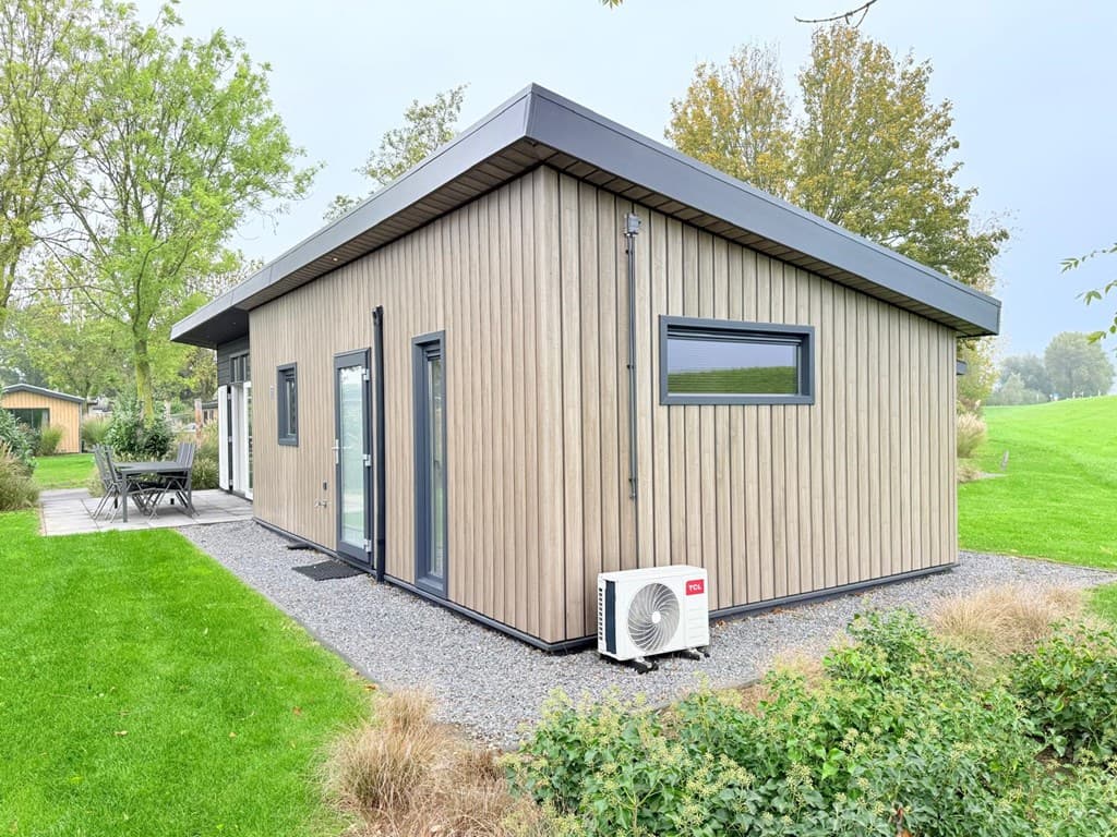 Camping / Jachthaven Heerewaarden foto 4