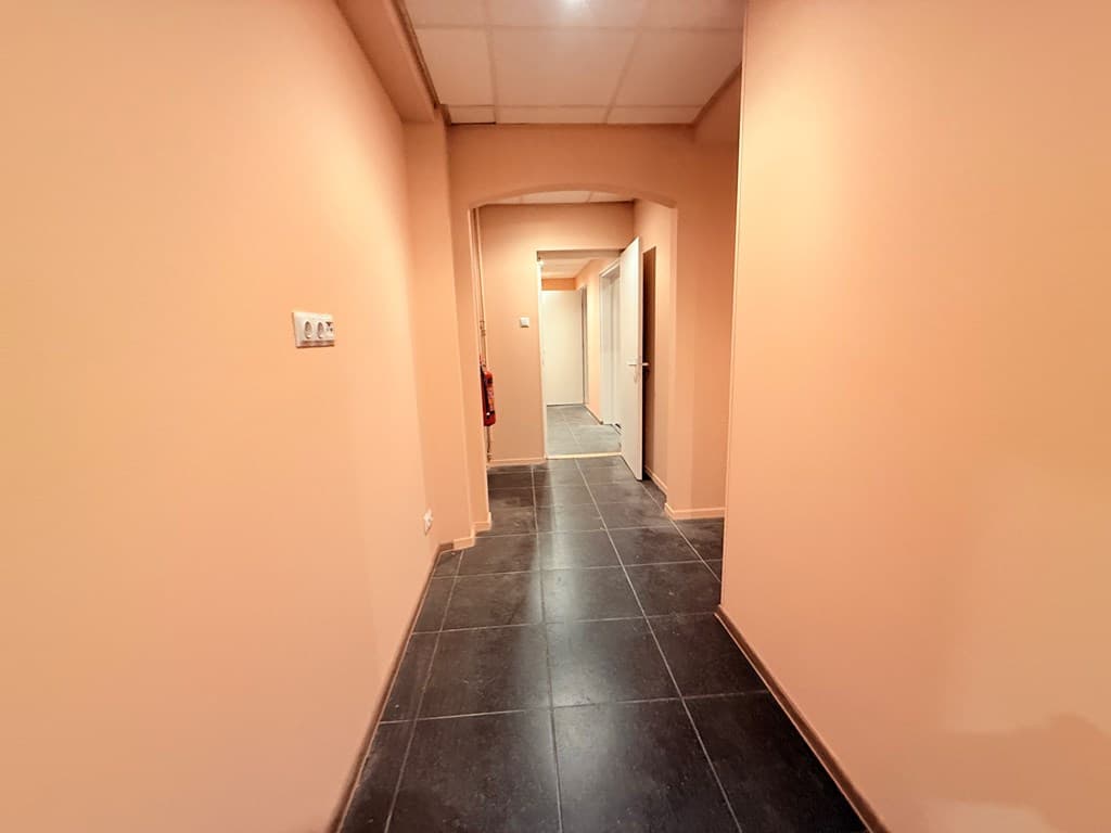 Bedrijfspand foto 30