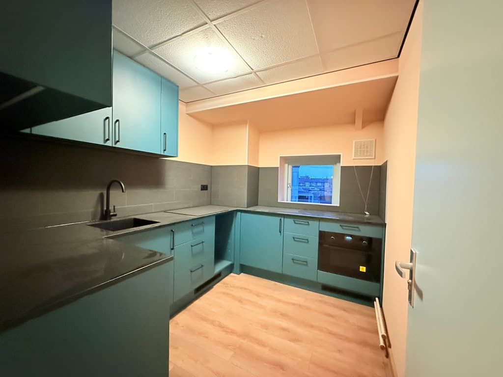 Bedrijfspand foto 34