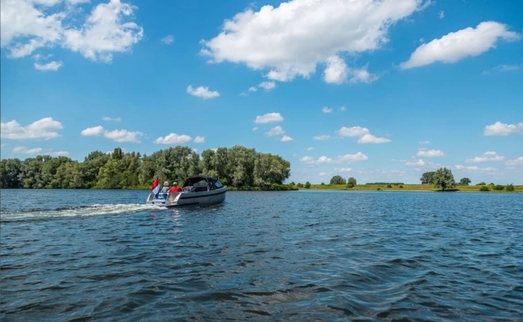 Vakantiepark aan de Maas foto 10